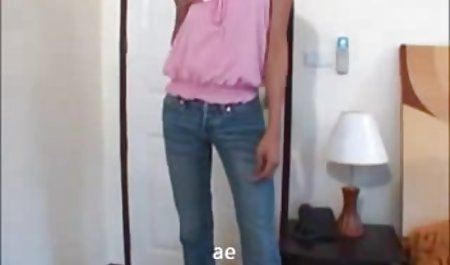 Woodman nassal in the mouth of a beautiful bitch after group sex on casting